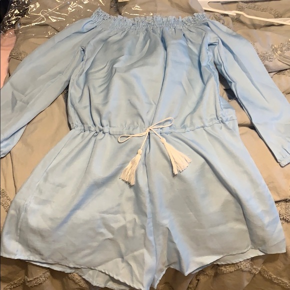 Off the shoulder romper - Picture 1 of 1